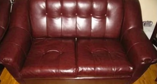 Обивка дивана кожей. Медынь